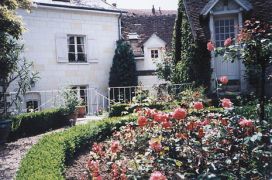 photo 0